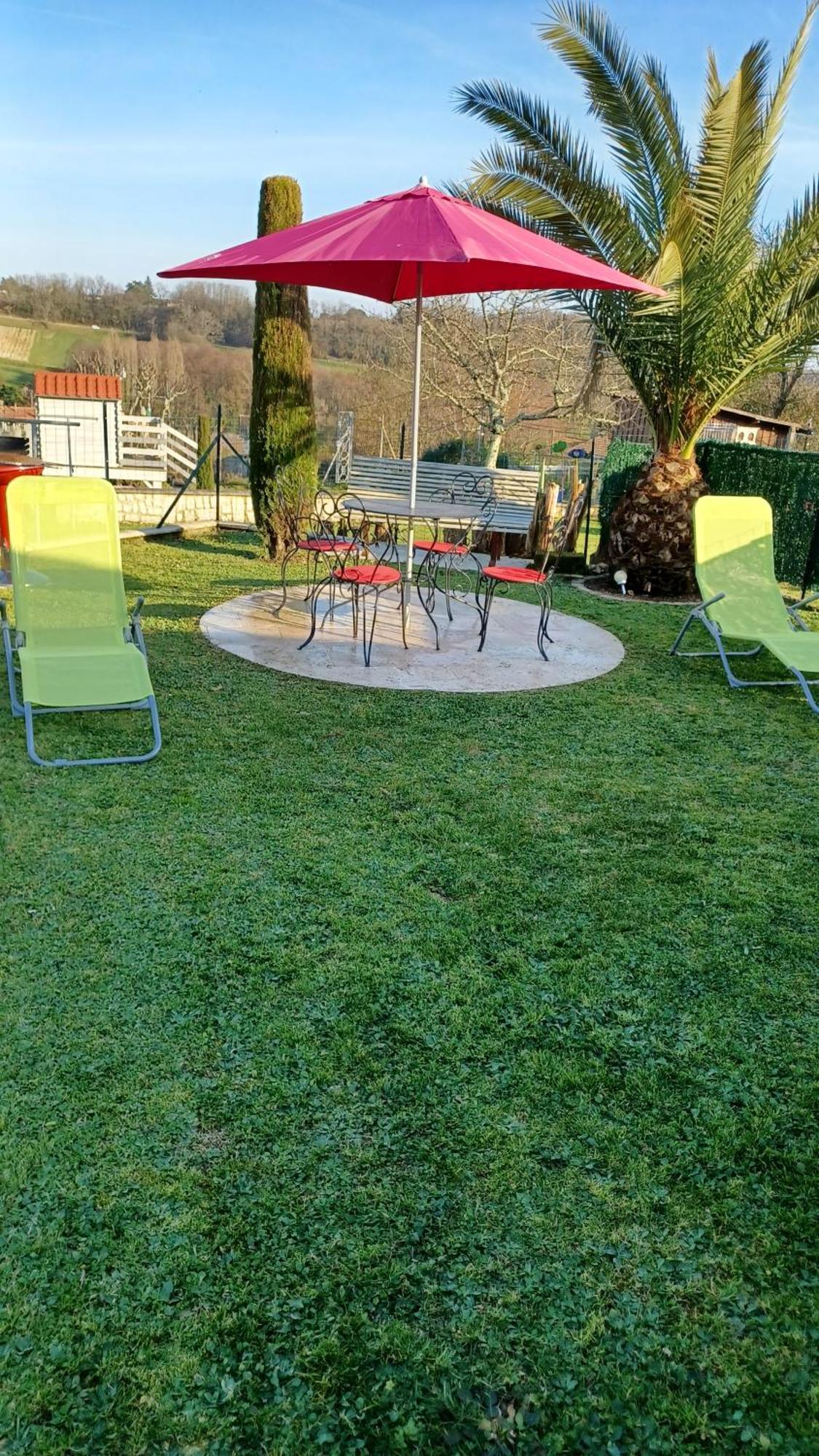 Gite Les Deux Meules Sainte-Colombe  ภายนอก รูปภาพ