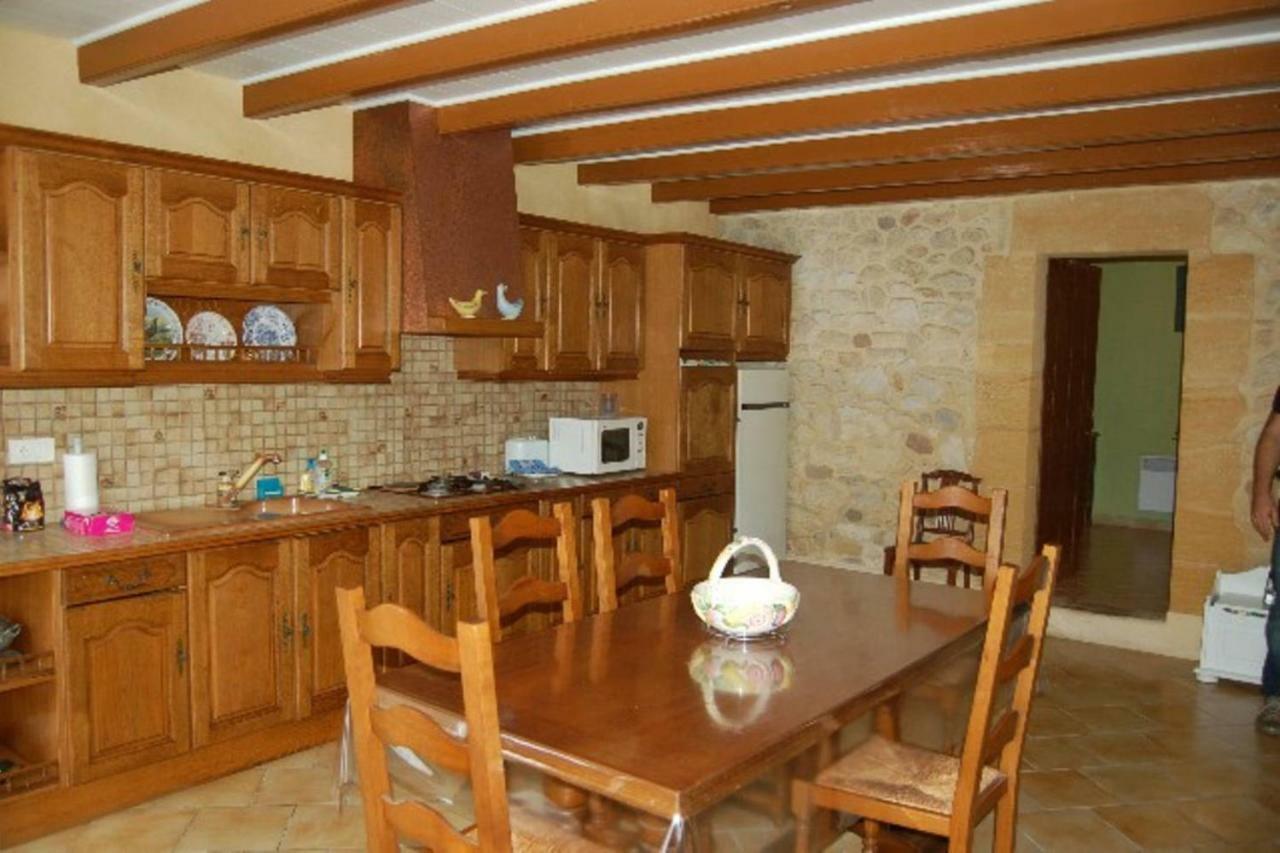 Gite Les Deux Meules Sainte-Colombe  ภายนอก รูปภาพ